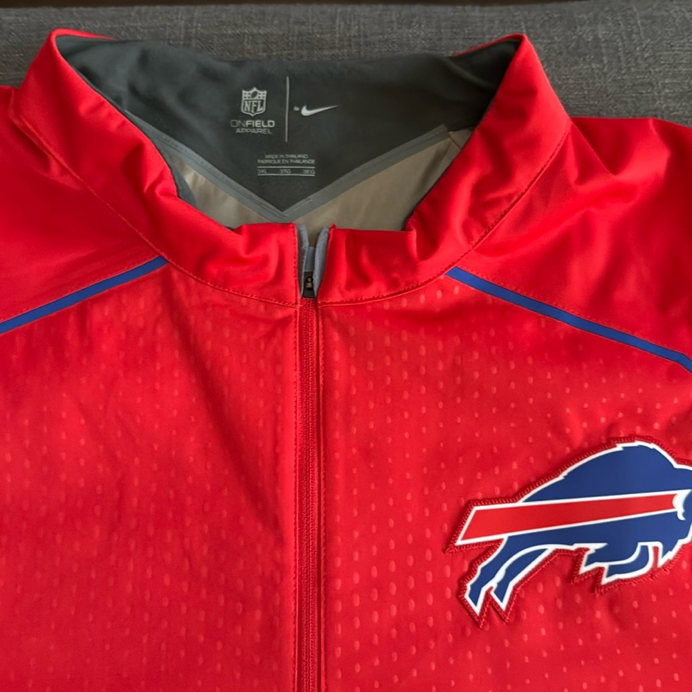 Men’s Nike Buffalo Bills Rain jacket size 3XL